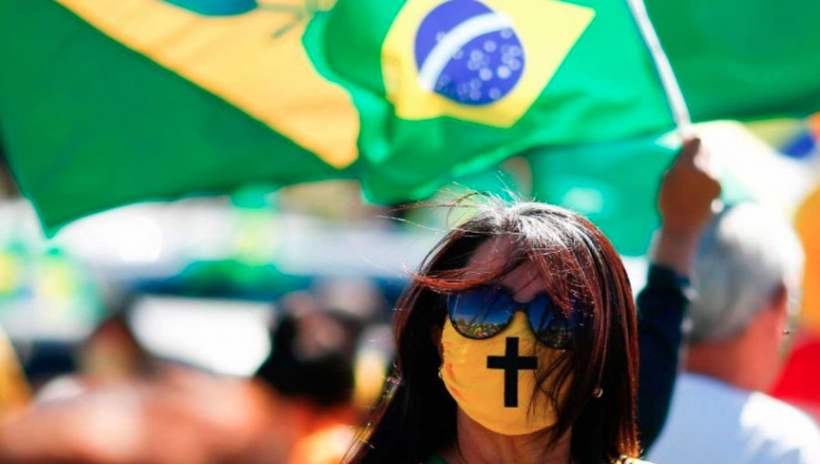 Brasil rompe la barrera de los 2 millones de personas contagiadas por coronavirus
