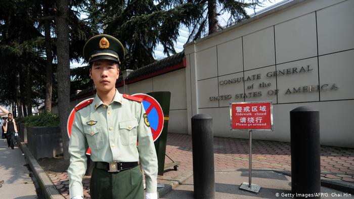 Nueva escalada diplomática: China ordena el cierre del consulado de EE.UU. en Chengdu