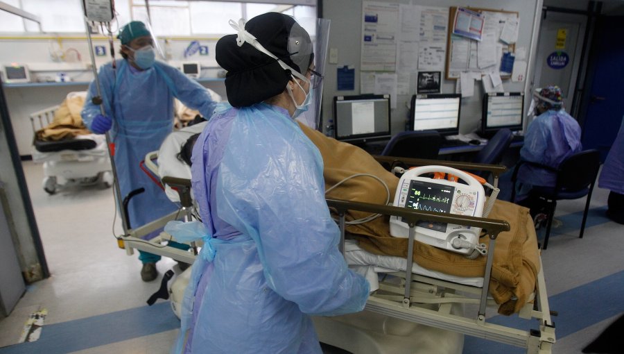 Notable baja de contagios y muertes por Coronavirus en Chile y récord de exámenes en últimas 24 horas