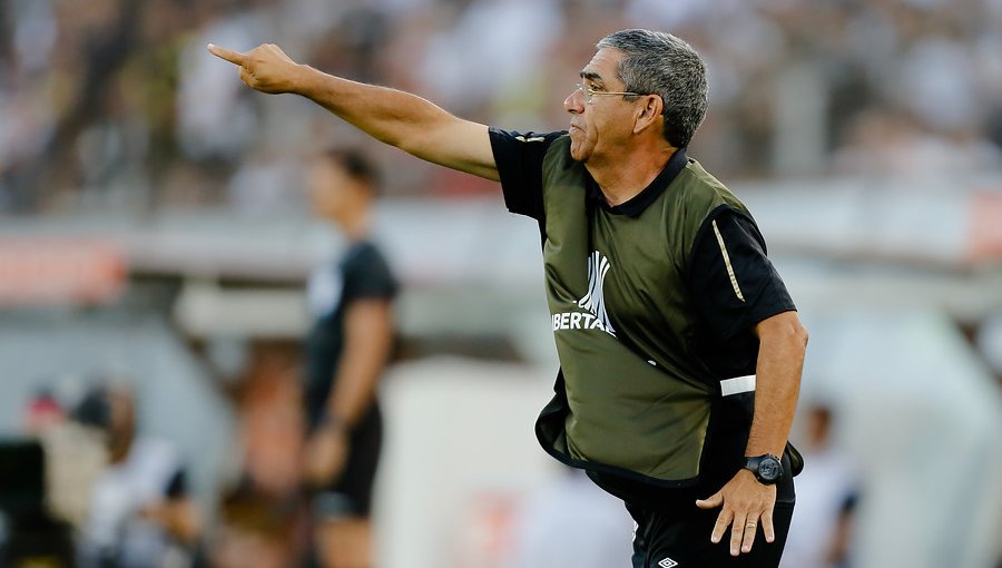 Gualberto Jara reiteró que Colo-Colo no hará fichajes: "El plantel no se toca"
