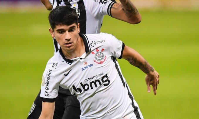 Ángelo Araos marcó un gol y dio una asistencia en derrota del Corinthians