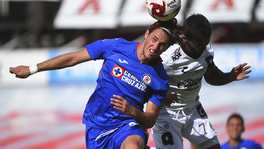 Igor Lichnovsky fue titular en derrota de Cruz Azul ante Querétaro por liga mexicana