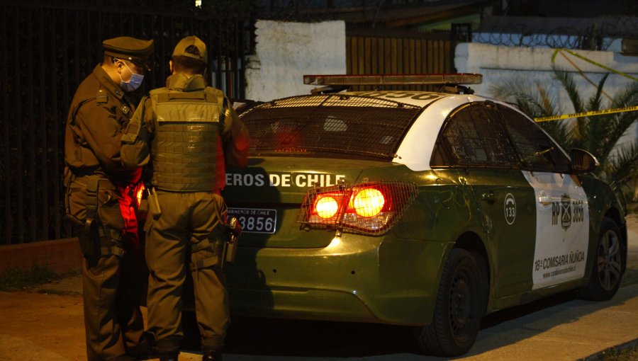 Detectan nuevo prostíbulo ilegal en Puente Alto: detienen a cuatro trabajadoras, un cliente y a la dueña de casa