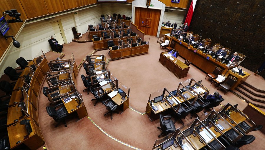 Senado aprueba la suspensión de la Evaluación Docente este año