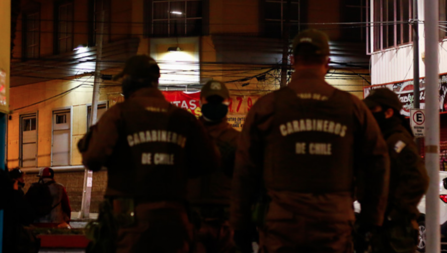 Con Fuerzas Especiales detienen a 12 personas que participaban en fiesta clandestina en Lo Prado