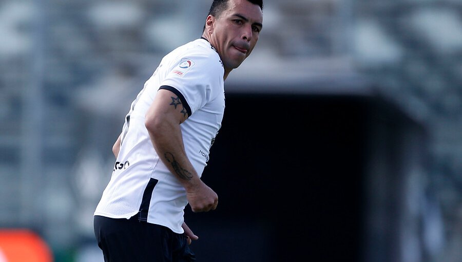 Gualberto Jara ve "difícil" que Esteban Paredes juegue contra Athletico Paranaense