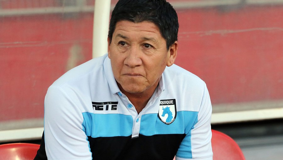 Jaime Vera dejó de ser el entrenador de D. Iquique tras derrota ante U. La Calera