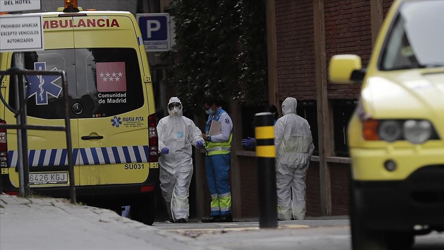 España registra 12.272 casos nuevos y 114 muertes por coronavirus en las últimas 24 horas