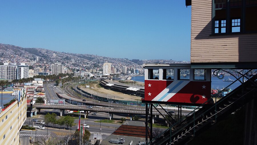 Cinco ascensores municipales ya se encuentran operativos en Valparaíso