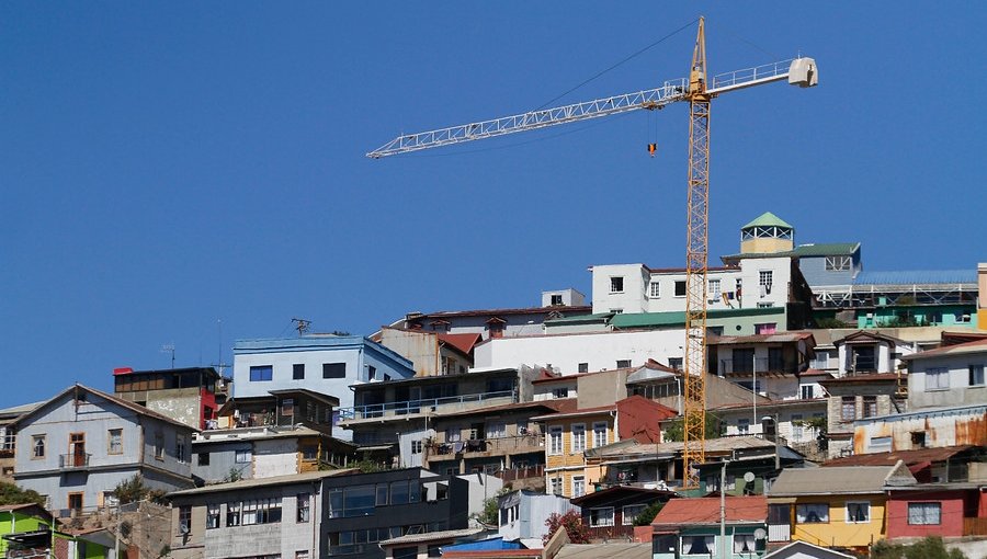 Trabajadores de la construcción piden apoyo al Municipio de Valparaíso para tener un desconfinamiento con seguridad sanitaria