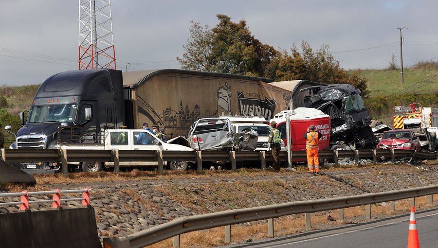 Fiscal ordena la detención de conductor de camión por colisión múltiple en la comuna de Victoria