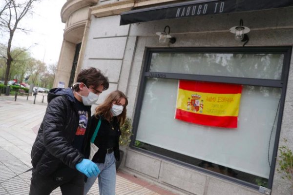 España notifica 8.293 casos nuevos y 231 fallecidos por coronavirus en las últimas 24 horas