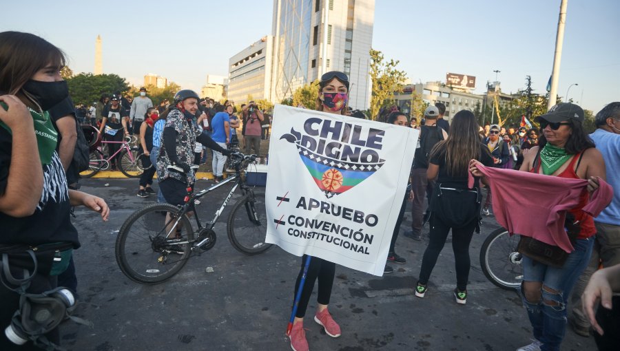 Moody's plantea que la nueva Constitución chilena podría afectar "negativamente" al clima de inversión