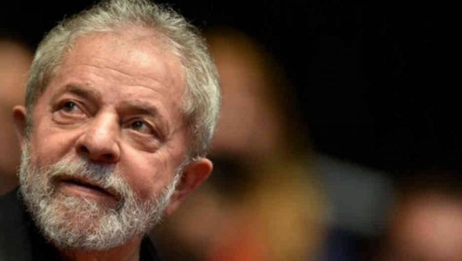 Lula se suma a ex mandatarios latinoamericanos que saludaron al pueblo chileno tras el Plebiscito