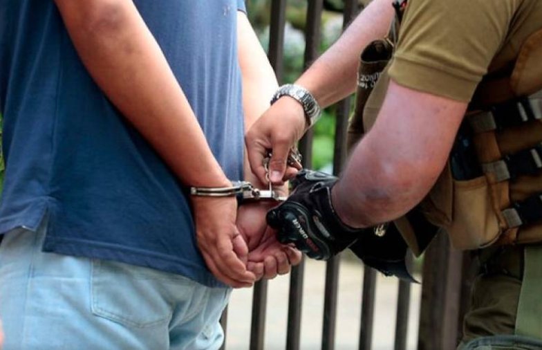 Con prohibición de acercarse a la víctima queda taxista acusado de abusar de adolescente en San Esteban