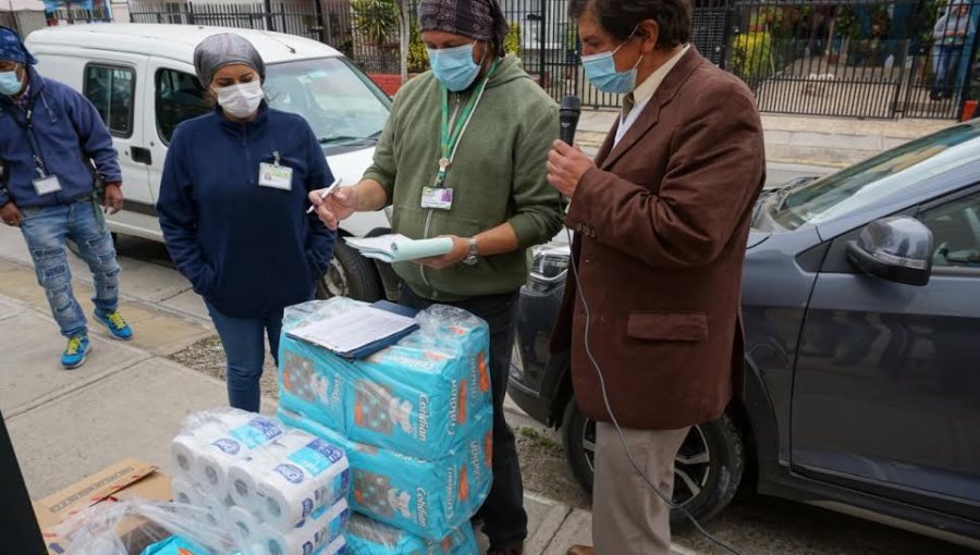 Entregan kits especiales para apoyar a familias con pacientes postrados en Quilpué