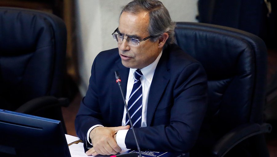 Senador Pugh emplaza a la UDI y RN a "definir pronto" la nominación de Manuel Millones como su candidato al Gobernador Regional