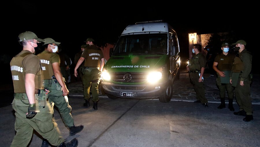 25 detenidos dejan dos fiestas de cumpleaños clandestinas en Peñalolén y Las Condes