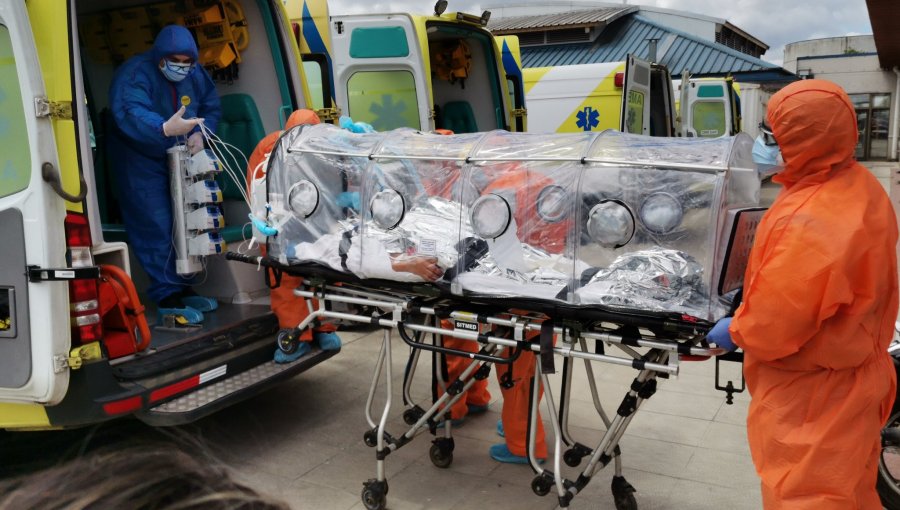 Cinco pacientes Covid son trasladados desde Osorno a la región Metropolitana por la crítica situación hospitalaria