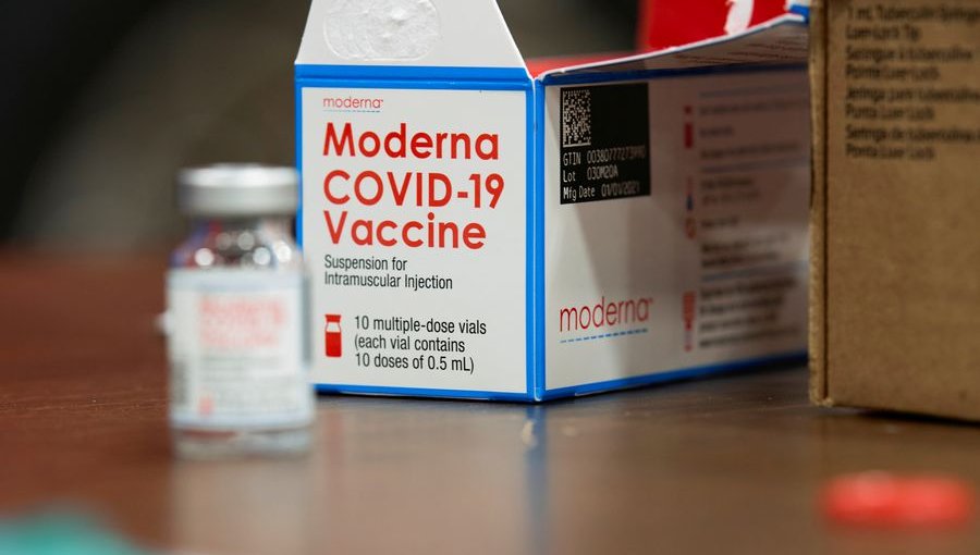 Moderna anuncia que tiene lista para ensayos clínicos su vacuna contra la variante sudafricana del Covid-19