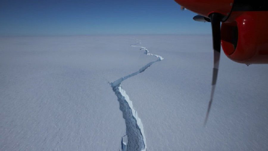 Gigantesco iceberg de unos 1.270 km2 se desprendió de la Antártida