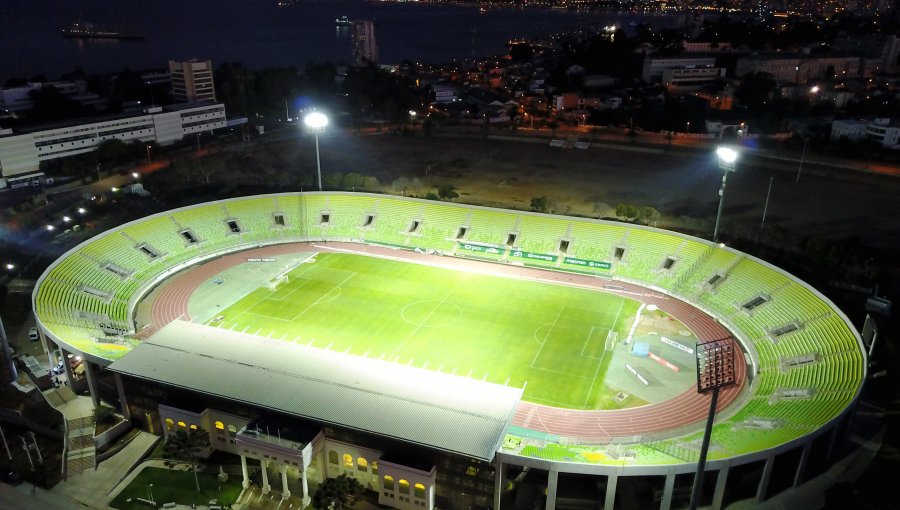 Uso del estadio Elías Figueroa enciende polémica entre Wanderers y el Ministerio del Deporte