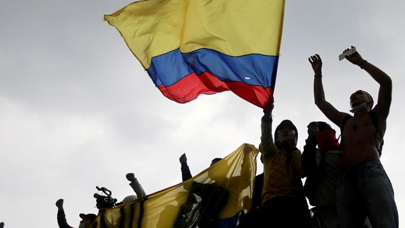 Renuncia el Ministro de Hacienda de Colombia luego de las masivas protestas y el retiro de la reforma tributaria