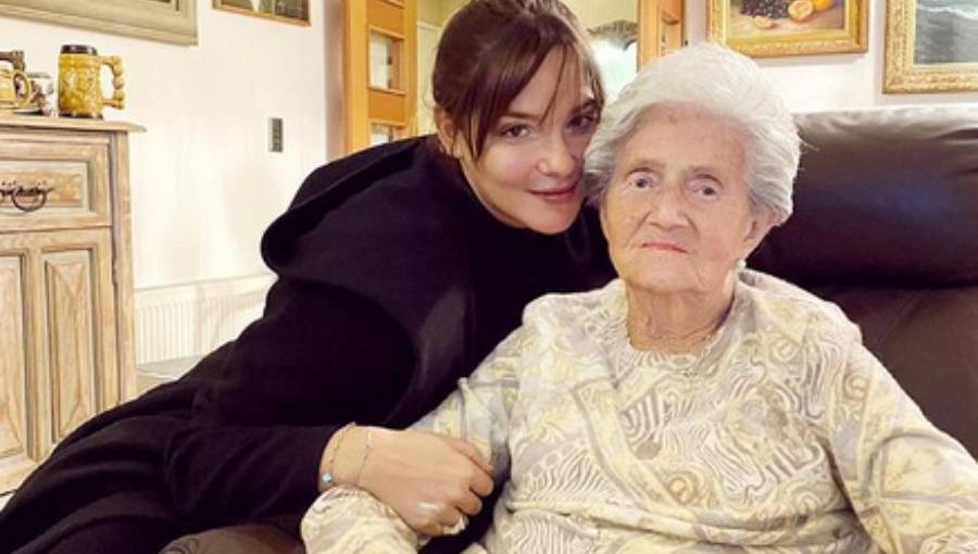 Raquel Calderón y emotivo mensaje a su abuela en el día de su funeral: "mi lado de la familia está quebrado y sé que te dolía"