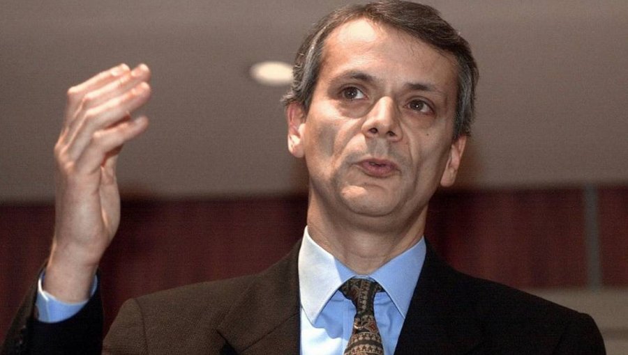 Ex árbitro argentino explotó contra Aquino y aseguró que no fue penal de Maripán