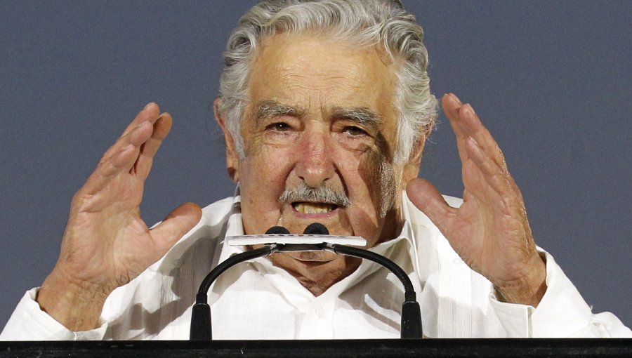 José Alberto Mujica envía potente mensaje a Boric: "No te olvides de que esto es de muchos"