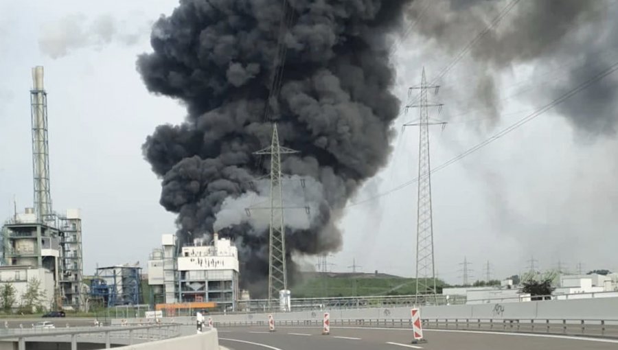 Explosión sacude un parque industrial de Leverkusen, en Alemania: 16 heridos, cuatro de gravedad