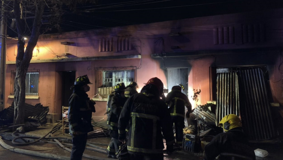 Hallan muerto a un hombre de 82 años tras la remoción de escombros por incendio de su casa en Santiago