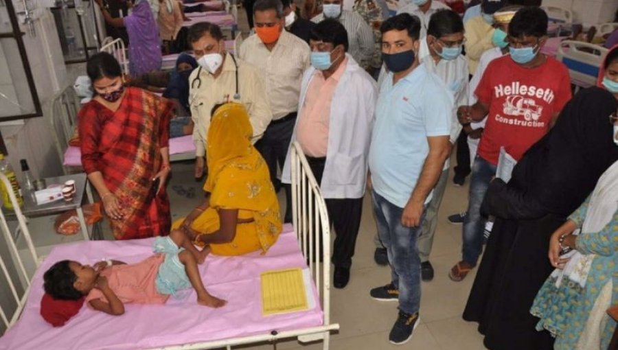 La misteriosa fiebre que ha provocado la muerte de medio centenar de niños en la India