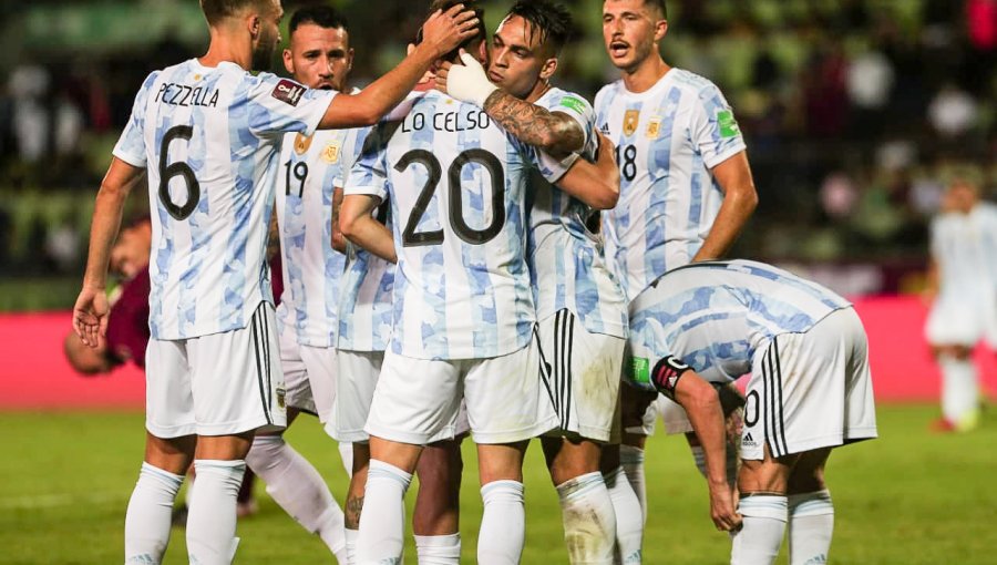 Argentina derrota como visitante a Venezuela y se ubica segunda en Clasificatorias