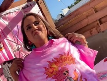 "Ya estoy modo Bichota": Pamela Leiva gastó más de $300 mil en merchandising de Karol G