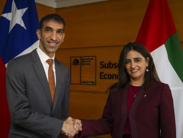 Chile y Emiratos Árabes Unidos finalizan negociaciones para firmar un acuerdo económico-comercial durante 2024