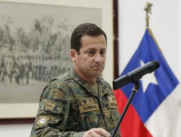 Iturriaga admite "falta de diligencia y omisiones" y remueve a dos altos mandos por muerte de conscripto en Putre